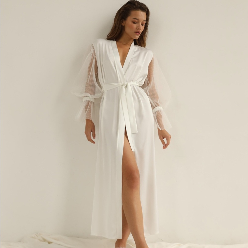 Elegant White Sheer Sleeve Robe